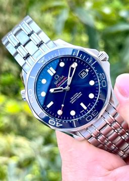 Omega Seamaster Diver 300M Chronometer 212.30.41.20.03.001 21230412003001 used