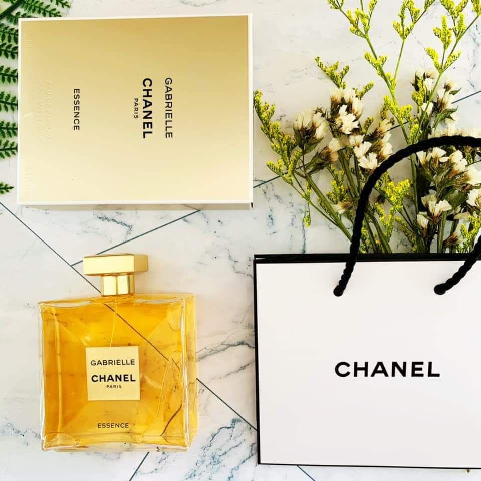 20210408_161807_nuoc-hoa-nu-chanel-gabrielle-essence-6.jpg