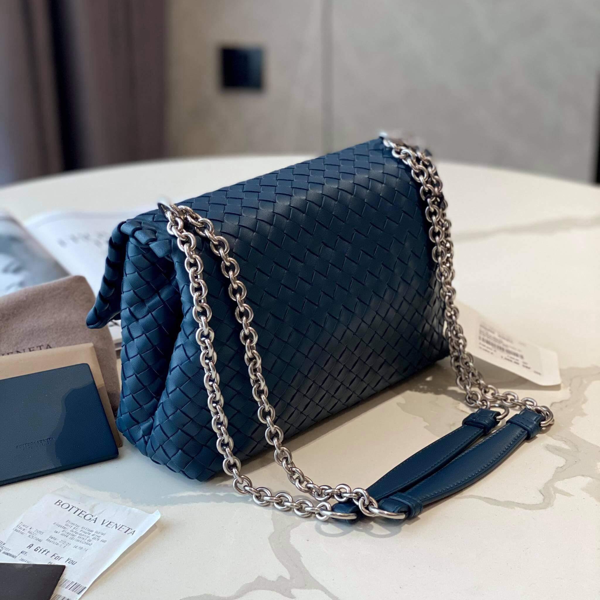 20210924_152300_bottega-veneta-386498vo0bg3159-1.jpeg