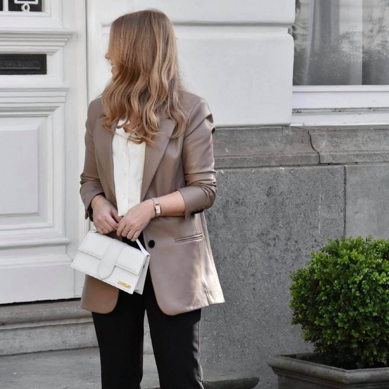 20210930_131025_jacquemus-211ba07-211300100-5.jpeg