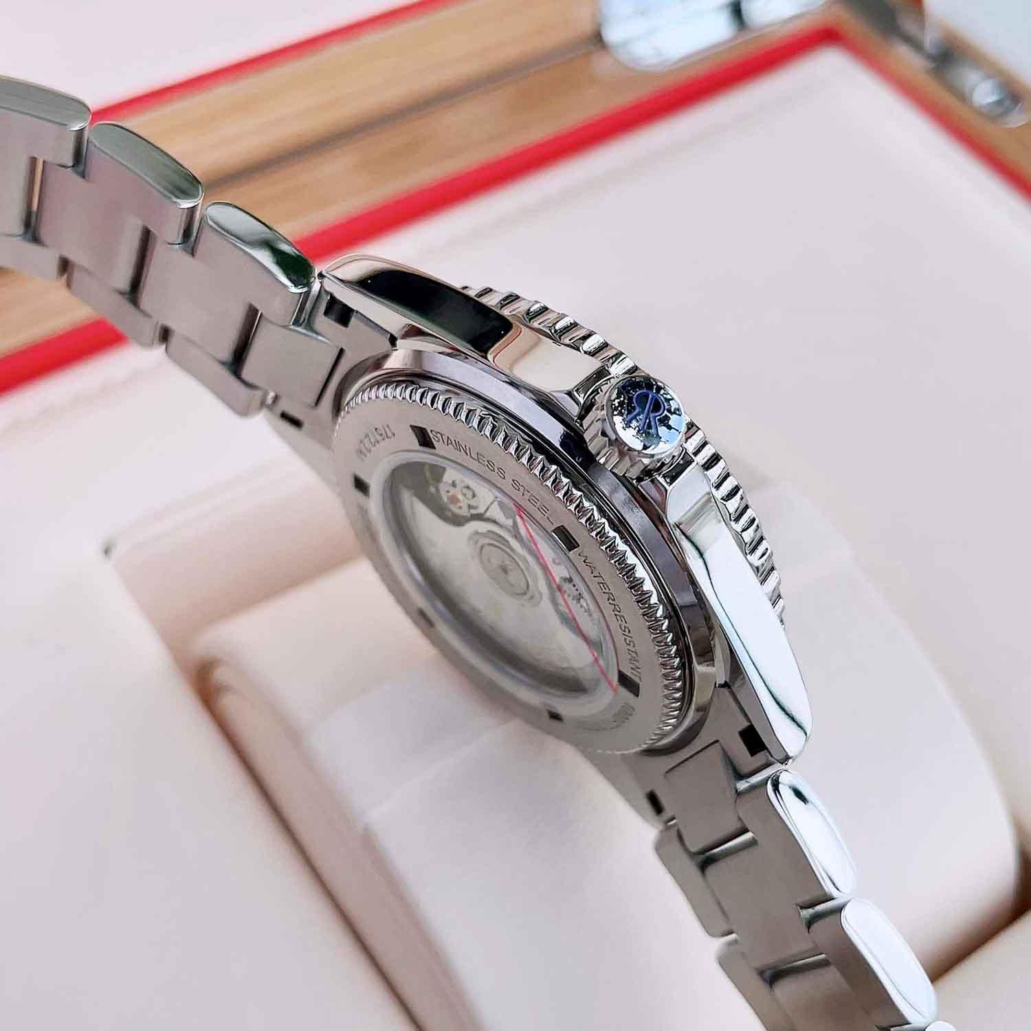 REVUE THOMMEN Diver GMT 17572.2133 175722133 (6).jpg