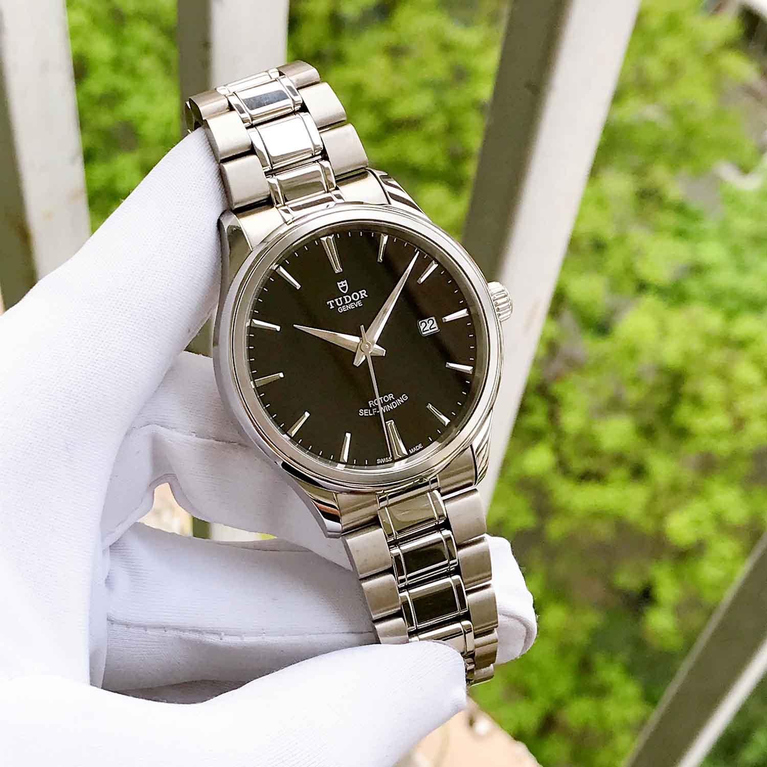 Tudor Style Watch M12700 like new (10).jpg