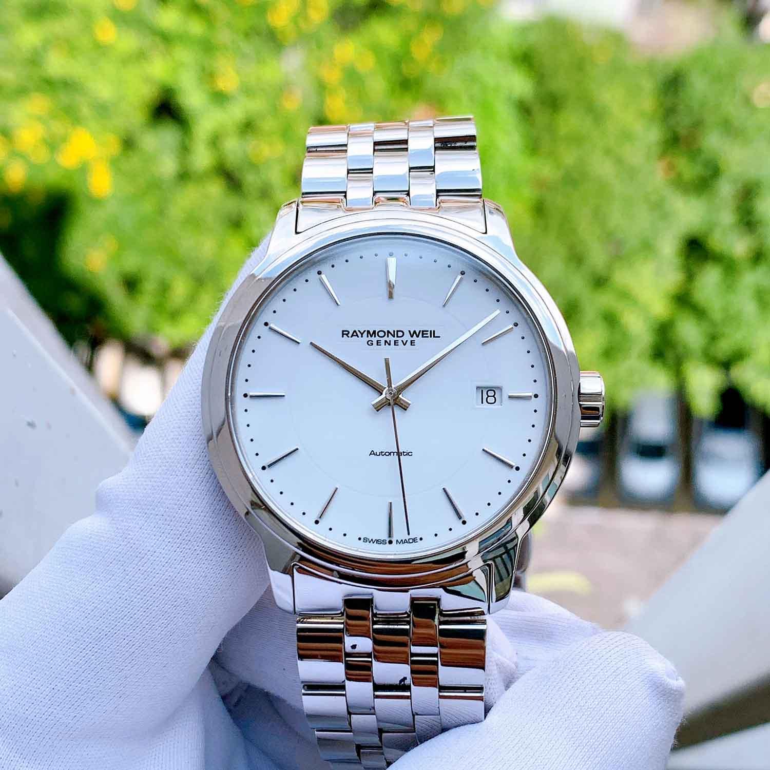 Raymond Weil 2237-ST-30011 used (8).jpg