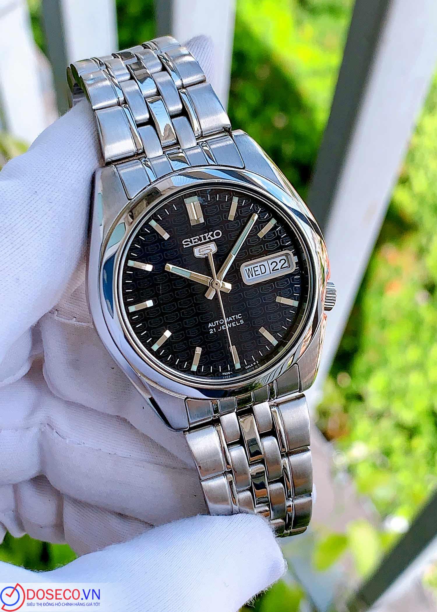 SEIKO 5 SNK361K1 Used (1).jpg