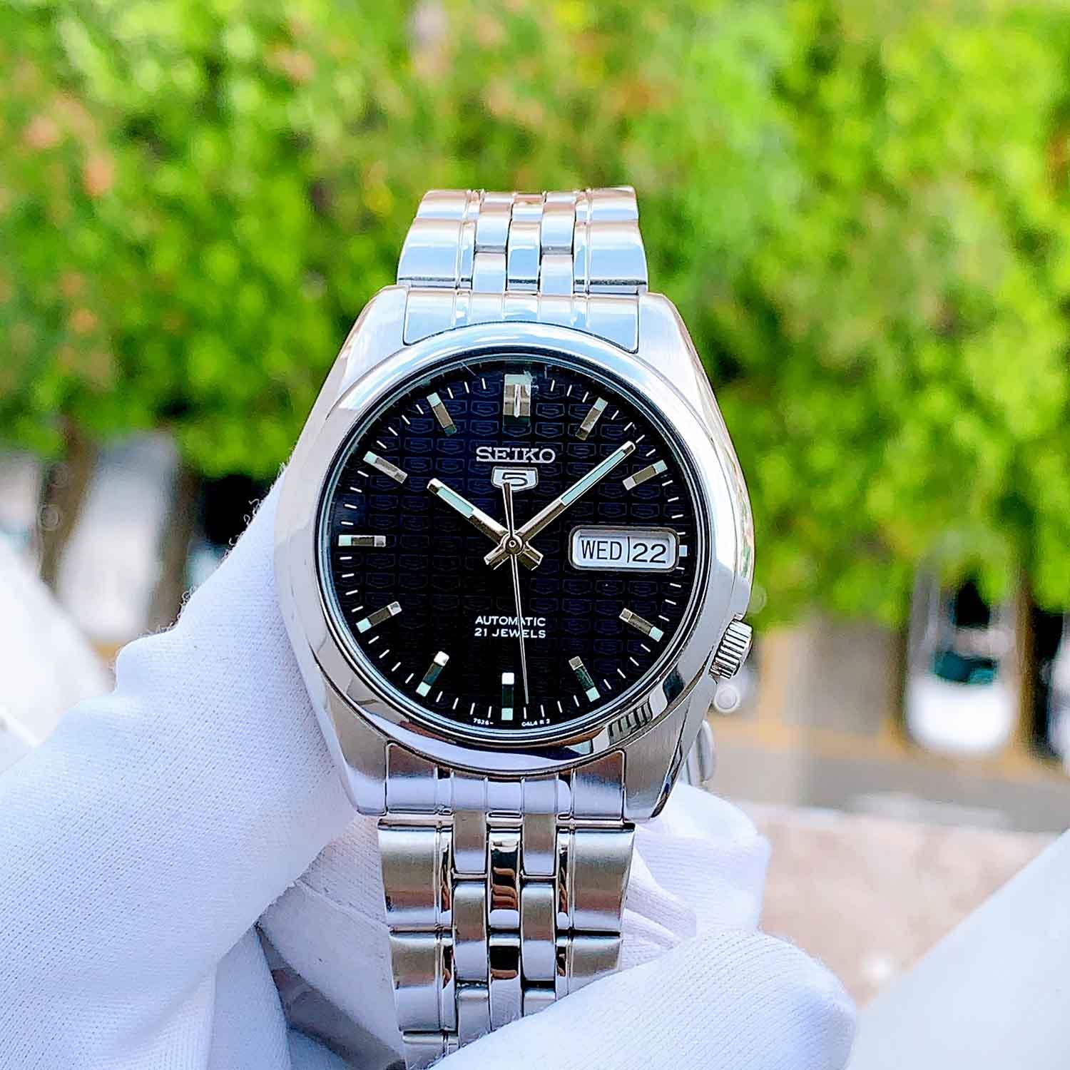 SEIKO 5 SNK361K1 Used (9).jpg