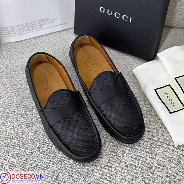 Giày (dép) Gucci 466904A9LF01000 Size 7 41