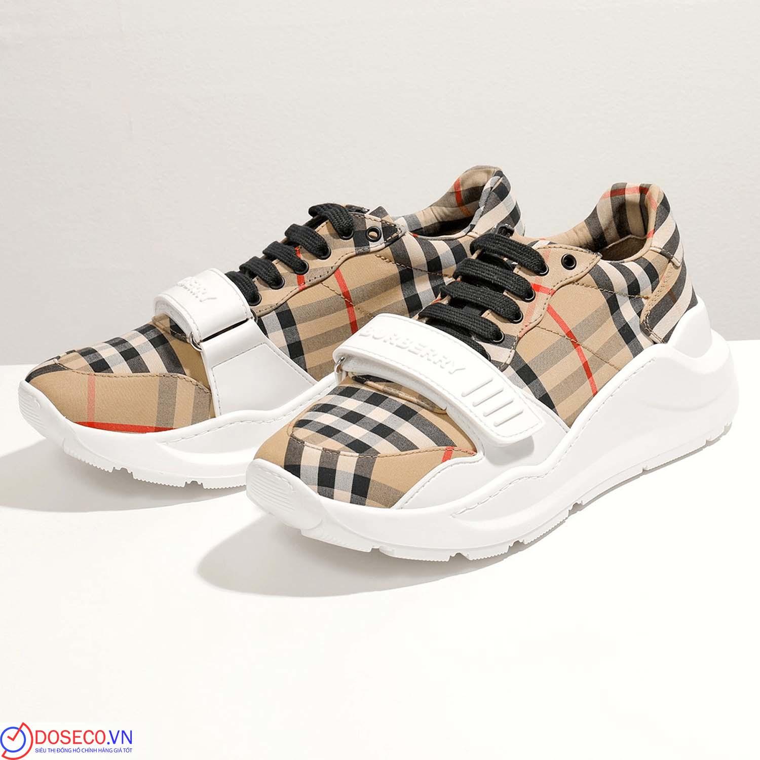 Burberry40786841013Size41 (1).jpg