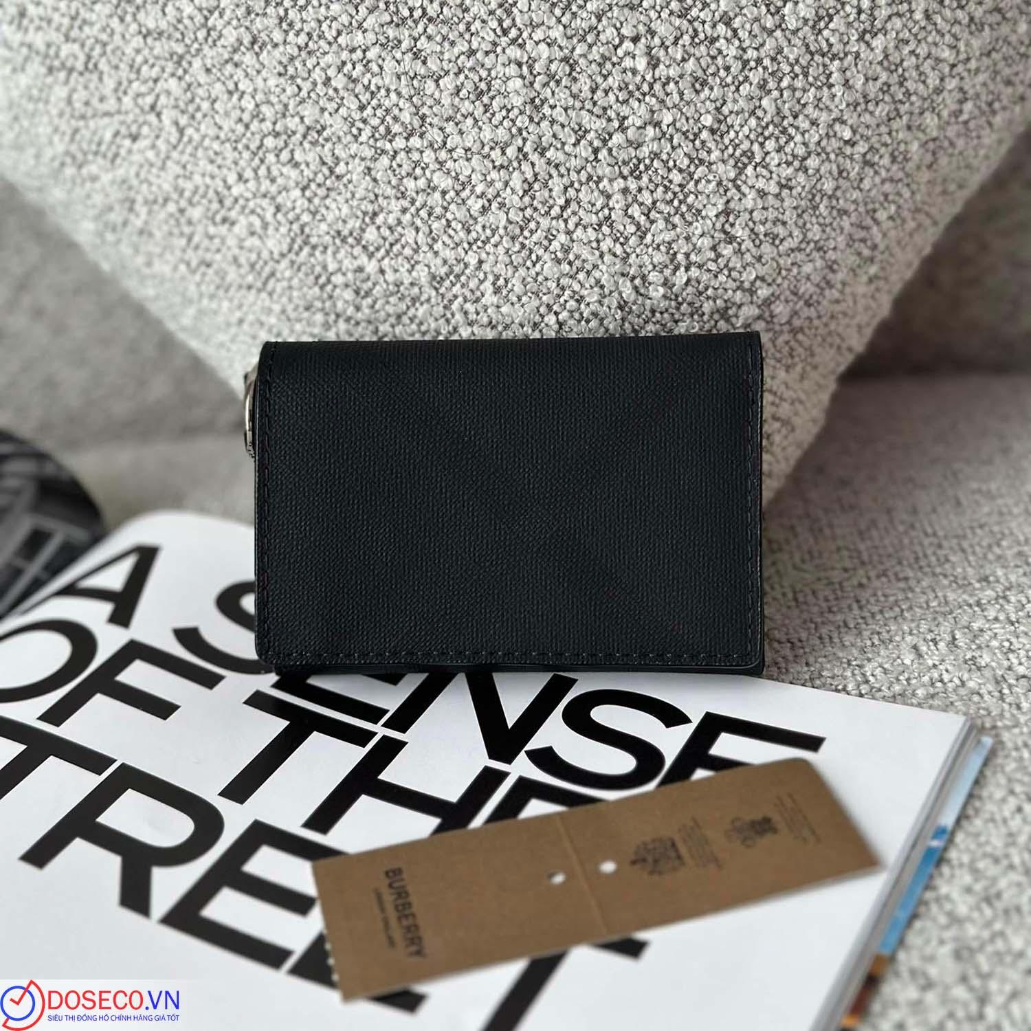 Burberry80251151 (1).jpg