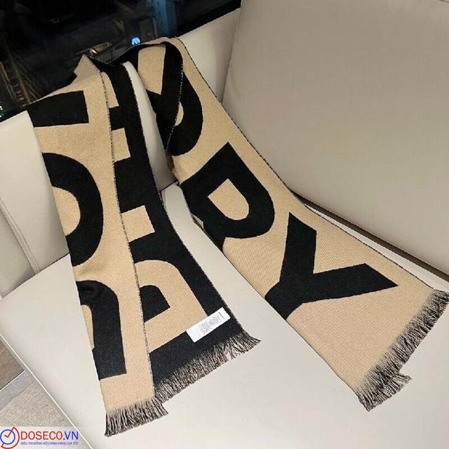 Khăn Burberry 8035525