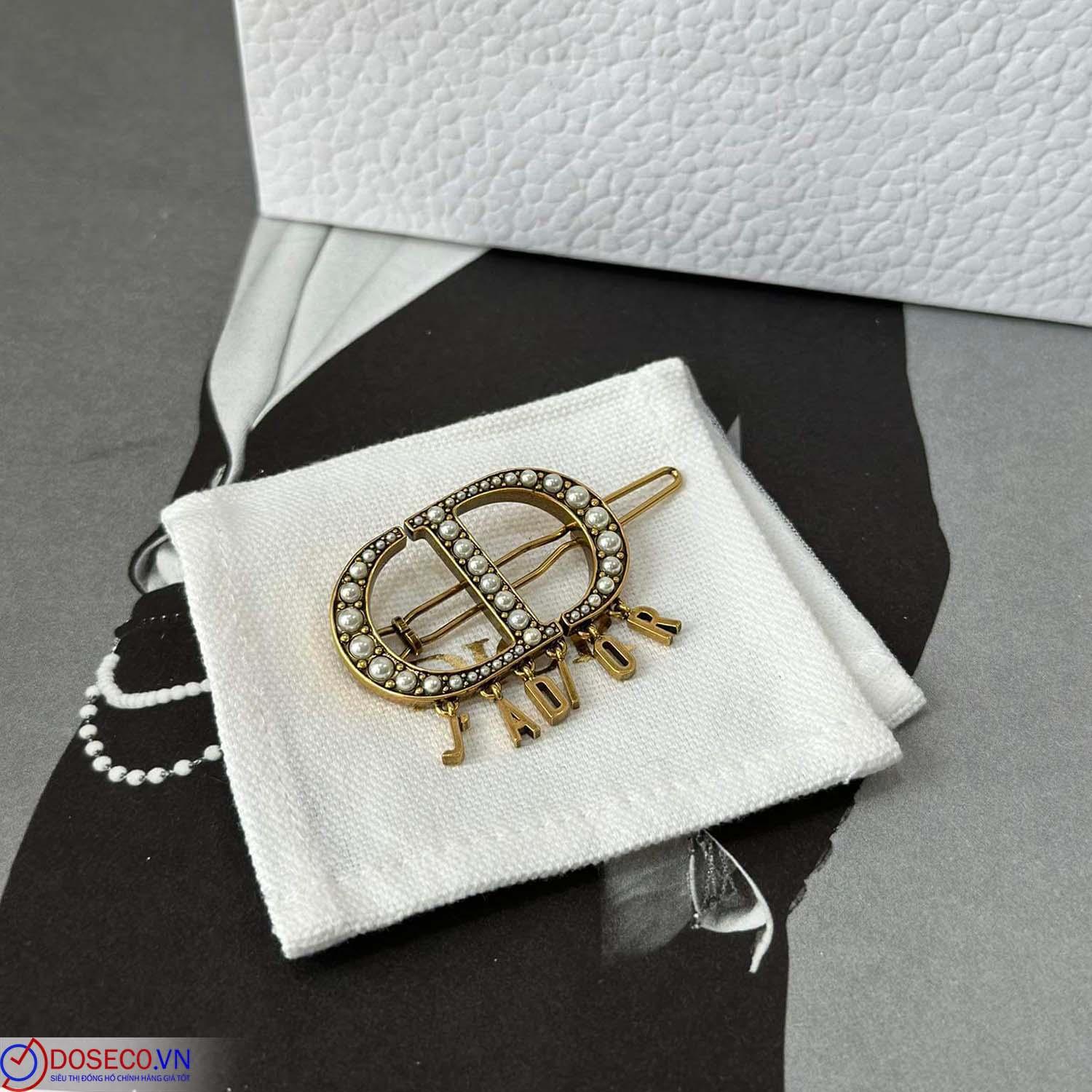 CDPearlandJagoldHairAcc (1).jpg