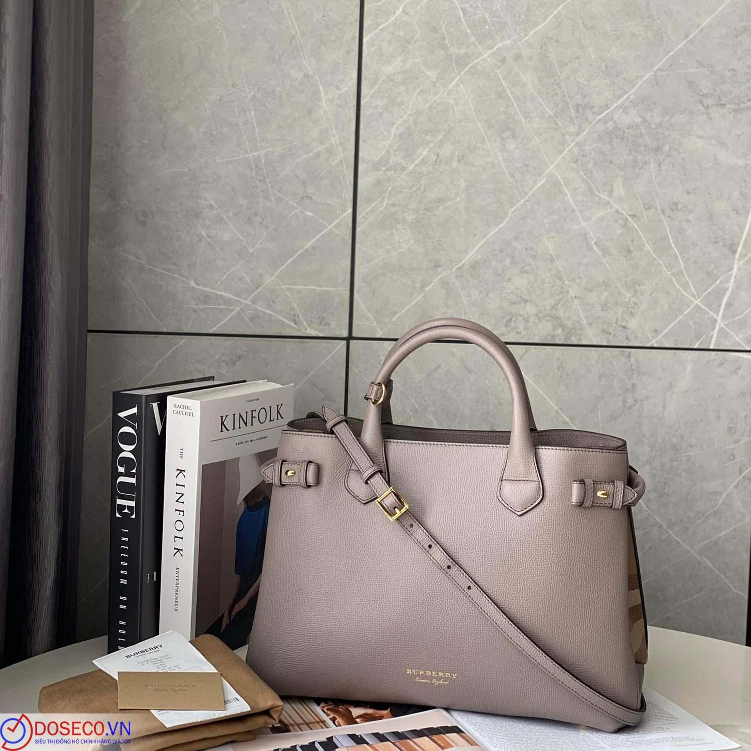 Burberry40202821 (4).jpg