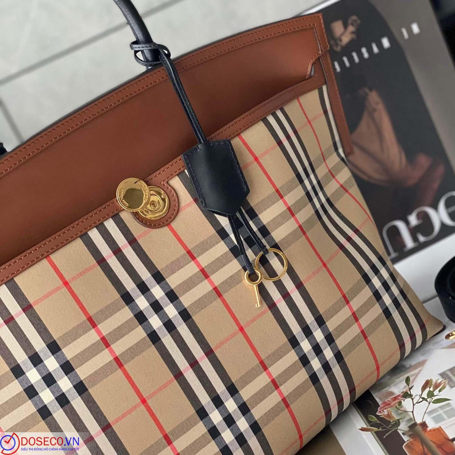 Burberry80230191 (10).jpg
