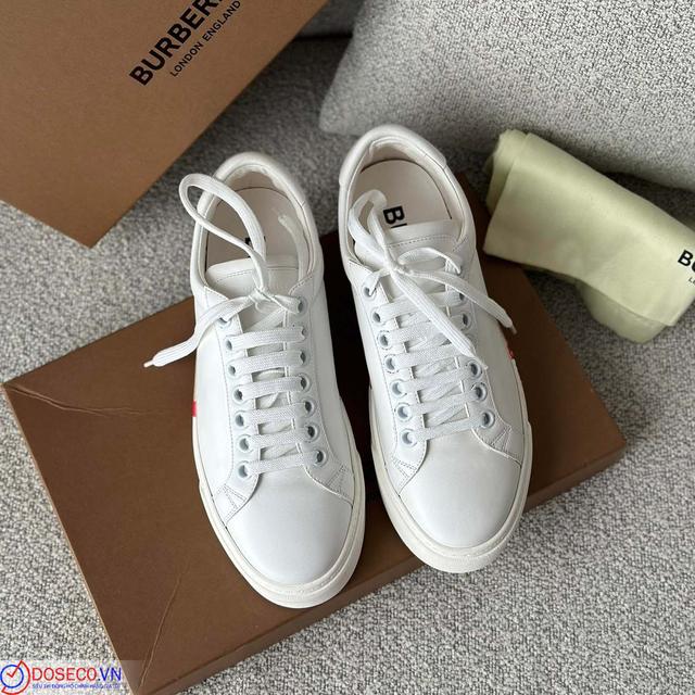 Giày (dép) Burberry 80311701003 Size 40US 6EU