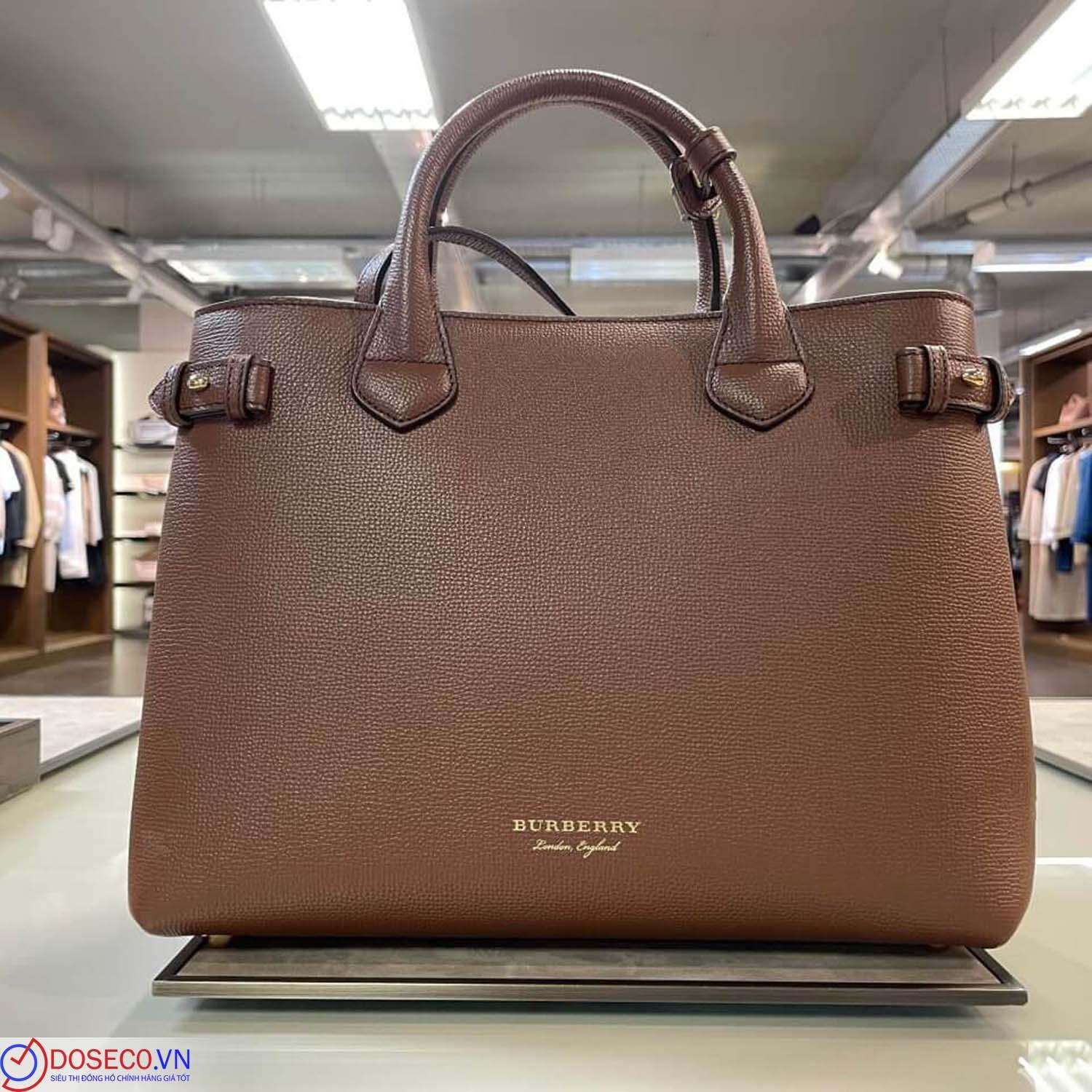 Burberry80365031 (5).jpg