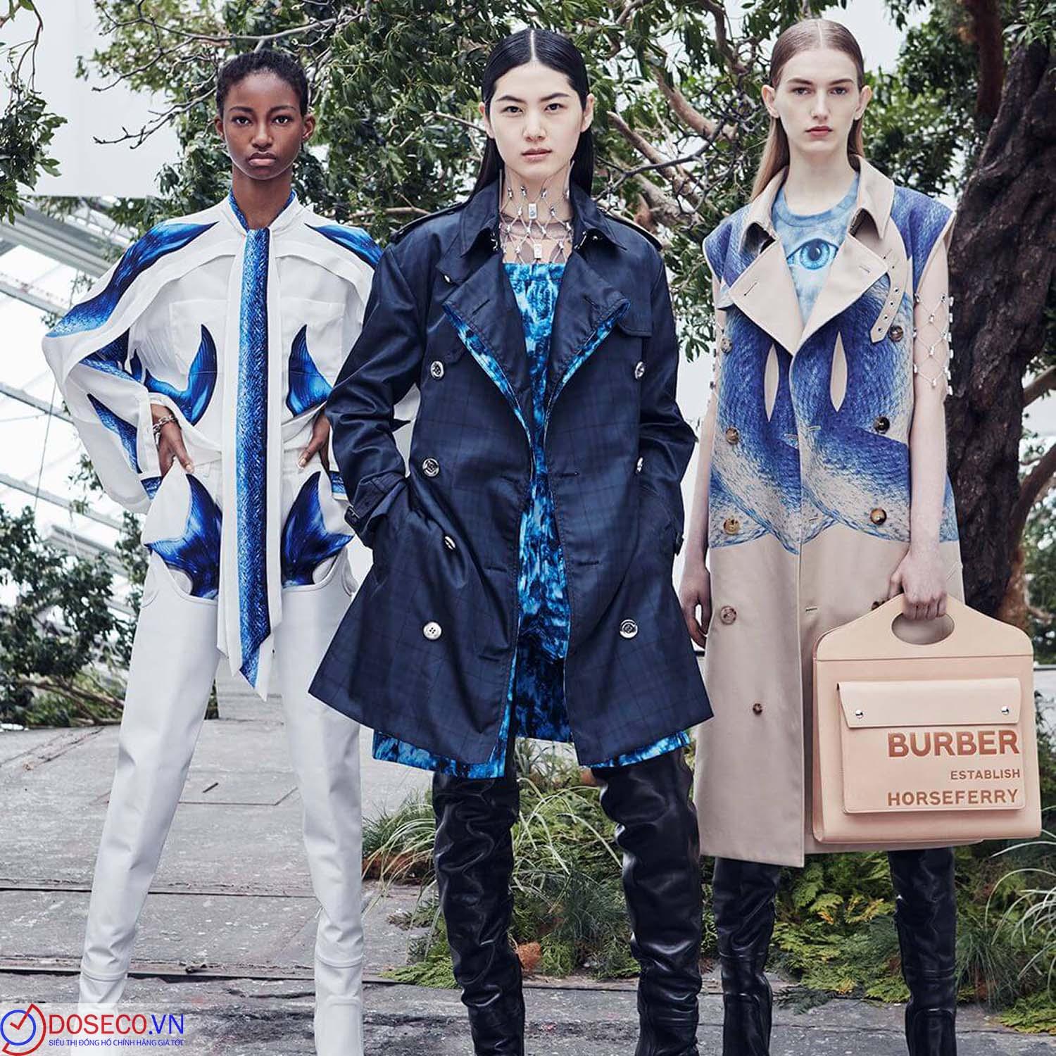 Burberry80403431 (13).jpg