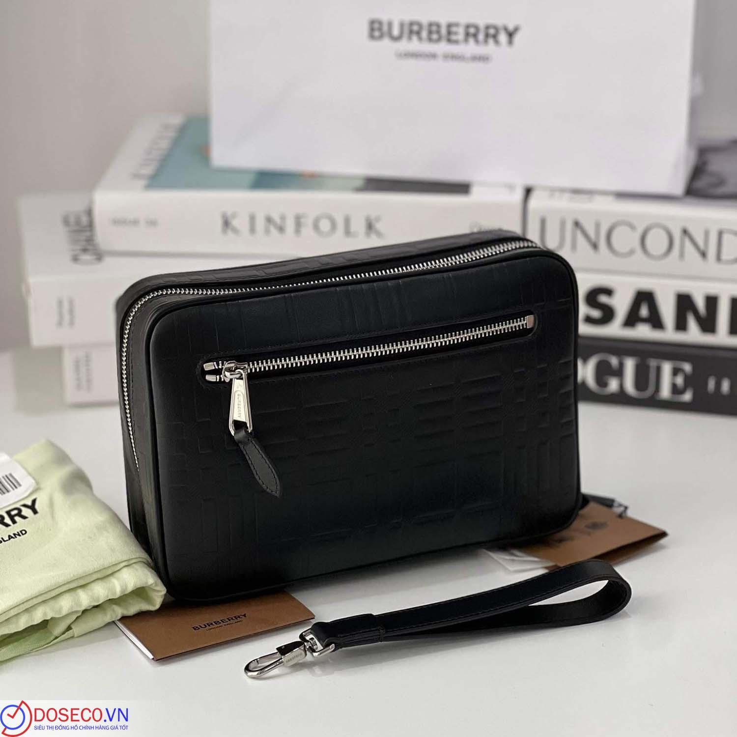 Burberry80493271 (1).jpg