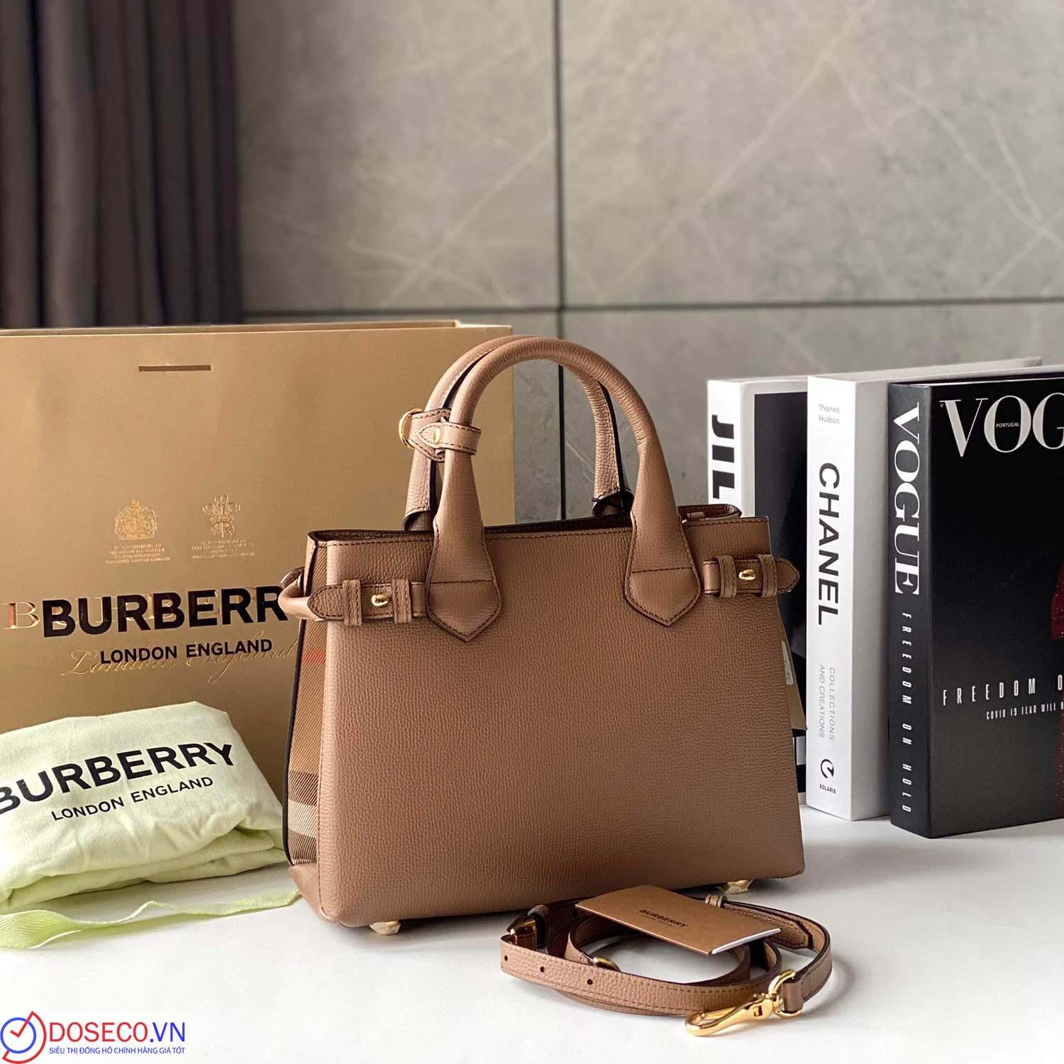 Burberry80571311 (2).jpg