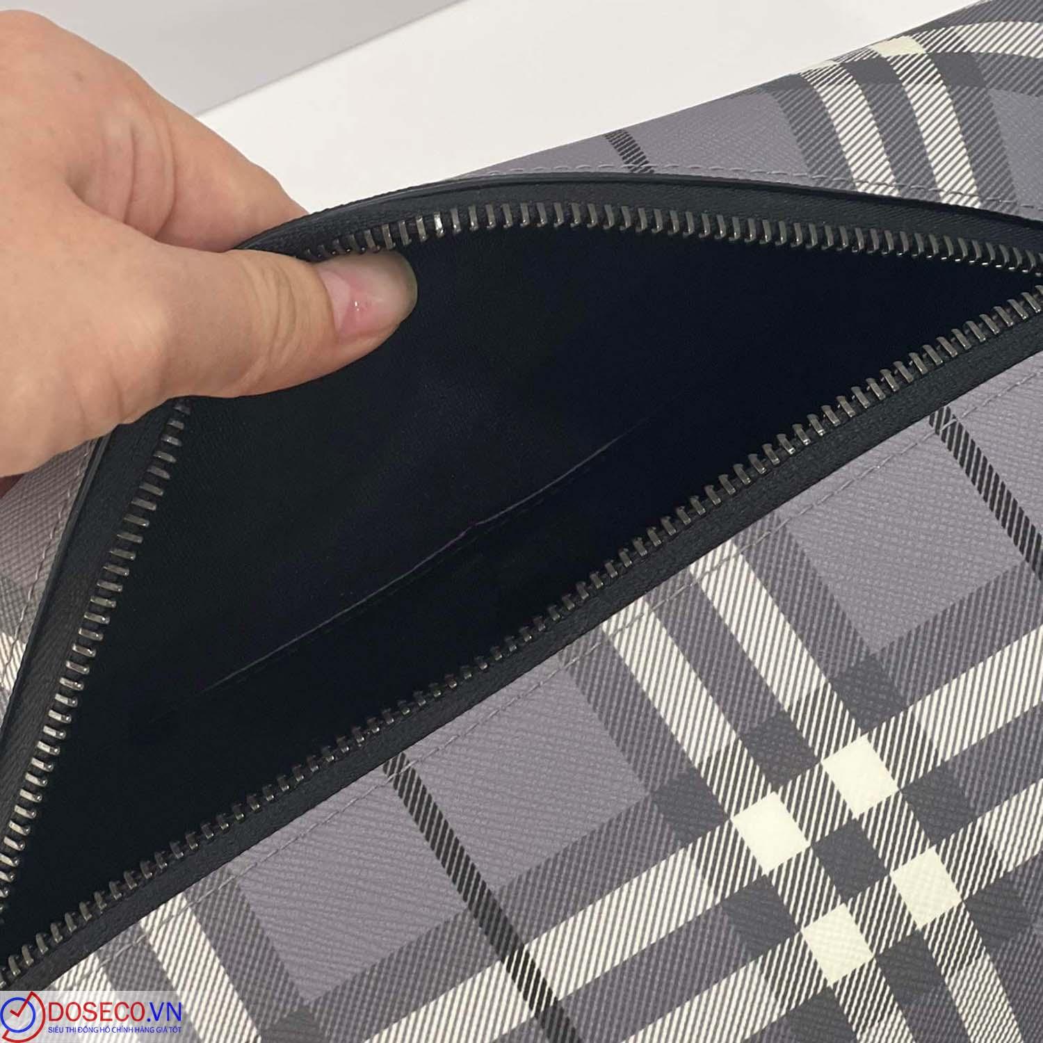 Burberry80577821 (10).jpg