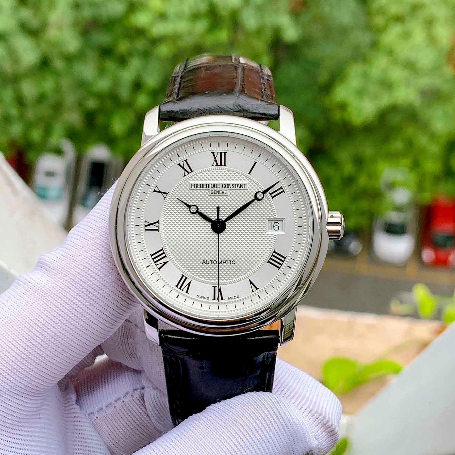 Frederique Constant FC-303MC4P6 Used (7).jpg