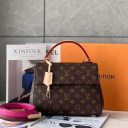 Túi Louis Vuitton M42738