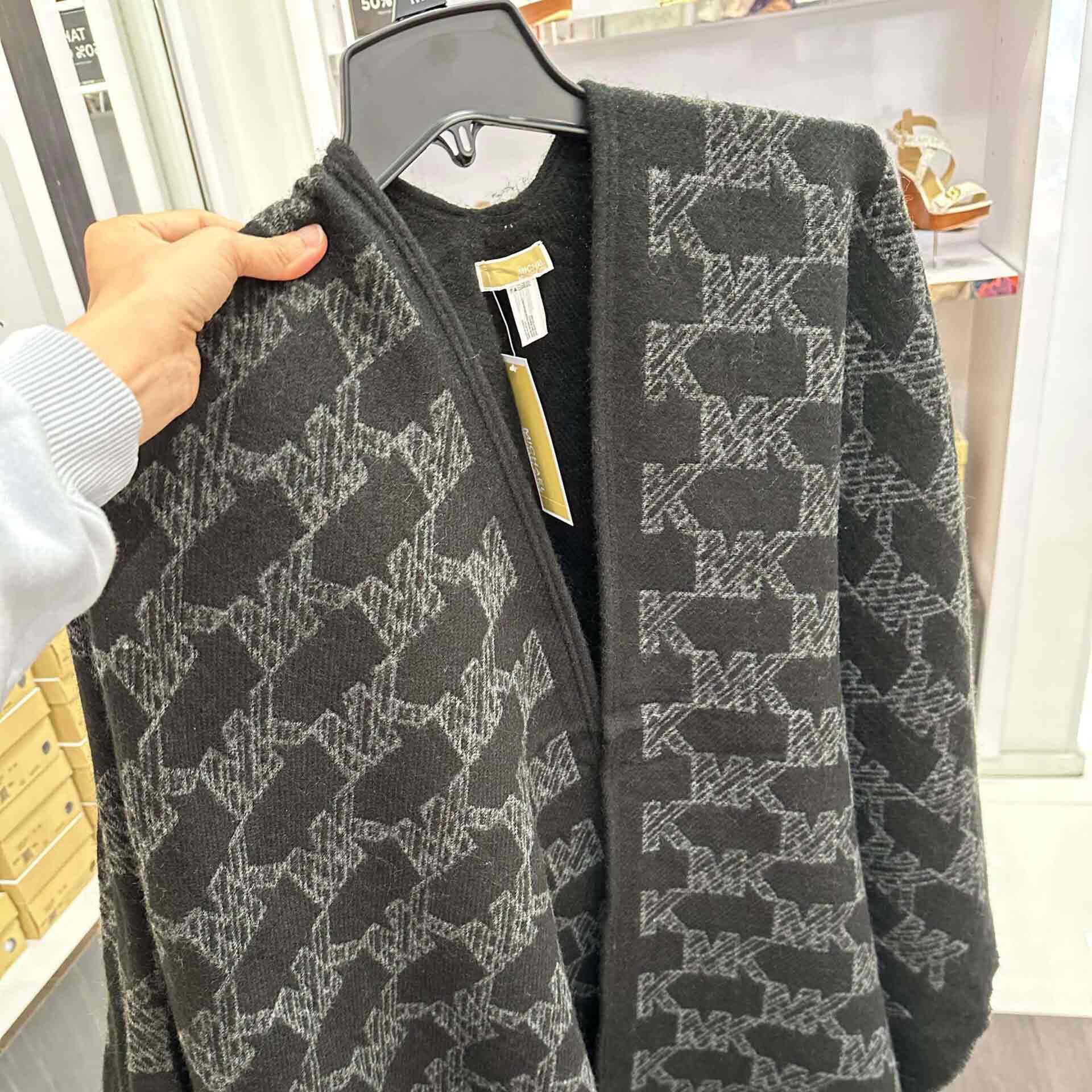 MichaelKors539427001 (2).jpg