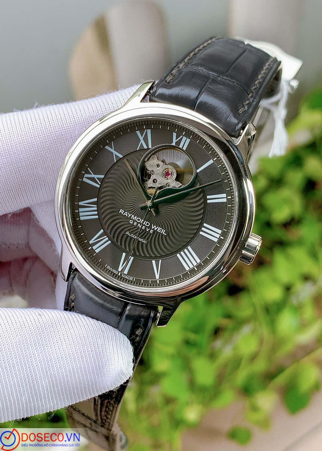 RAYMOND WEIL MAESTRO 2227-STC-00609 Used (1).JPG