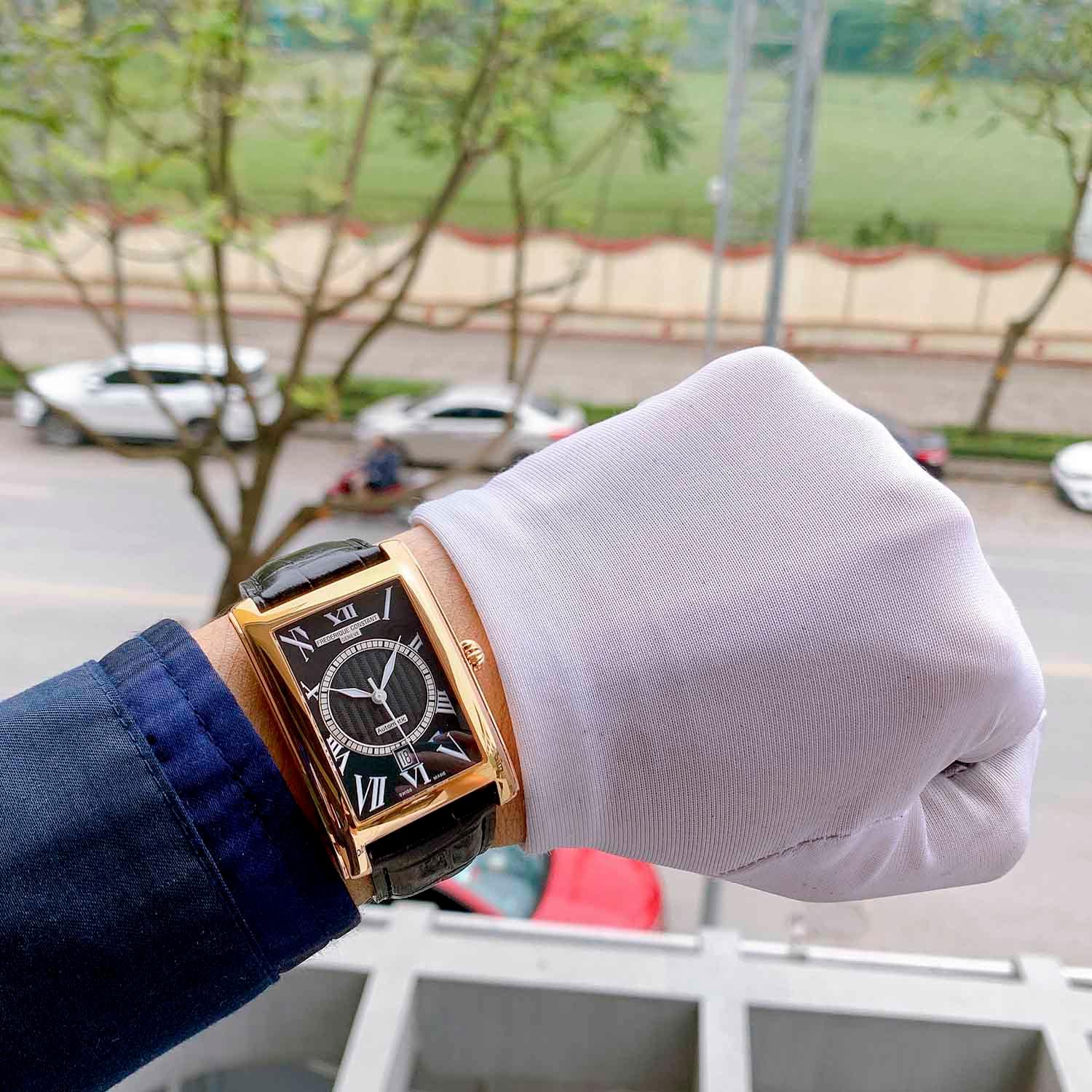 Frederique Constant Carree FC-303BS4C24 Used (11).jpg