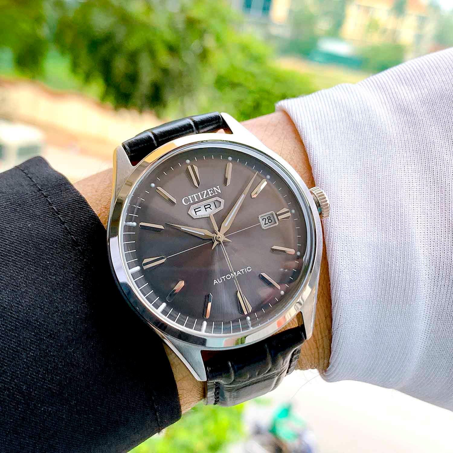 CITIZEN C7 NH8390-20H Used (10).jpg