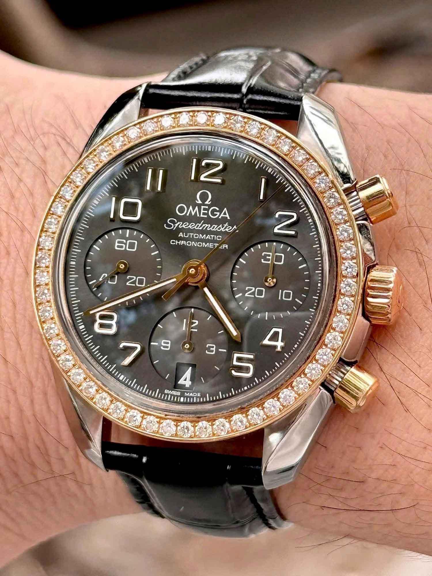 Omega Speedmaster 324.28.38.40.06.001 (5).jpg