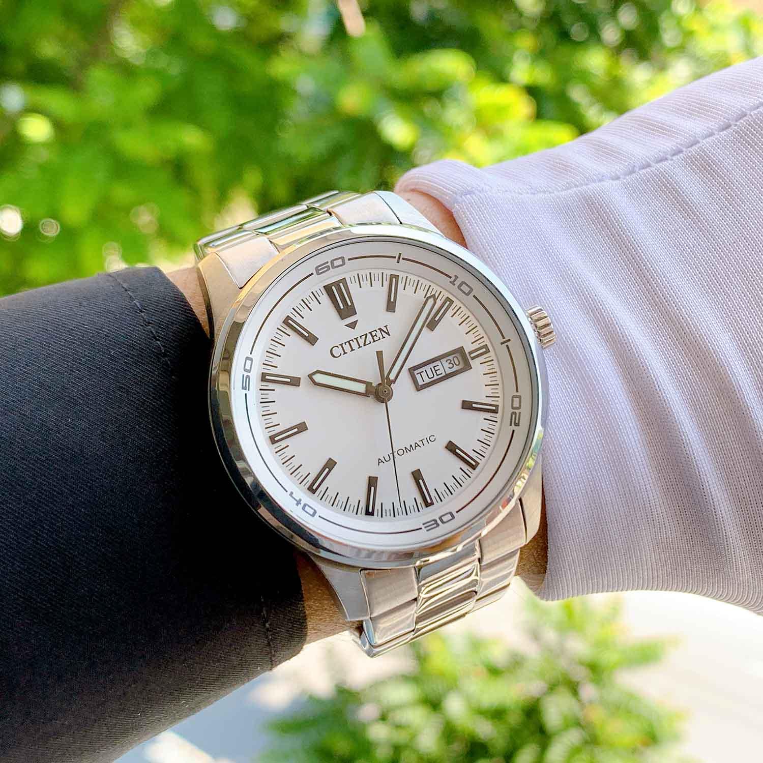 Citizen Automatic NH8400-87A Used (10).jpg