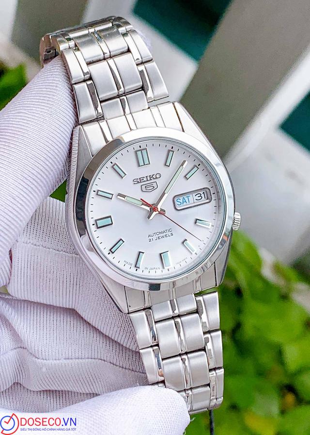 Seiko 5 SNKE79J1 Used
