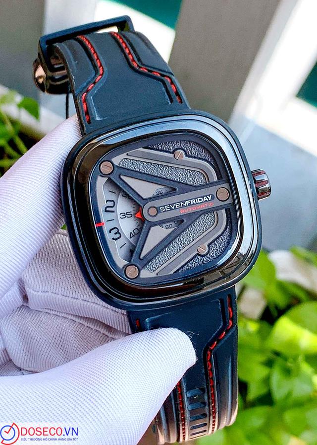 SevenFriday M3/01 Spaceship Used