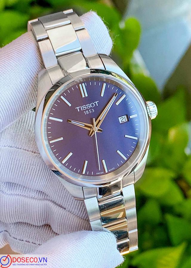 Tissot T150.210.11.041.00 T1502101104100 Like new