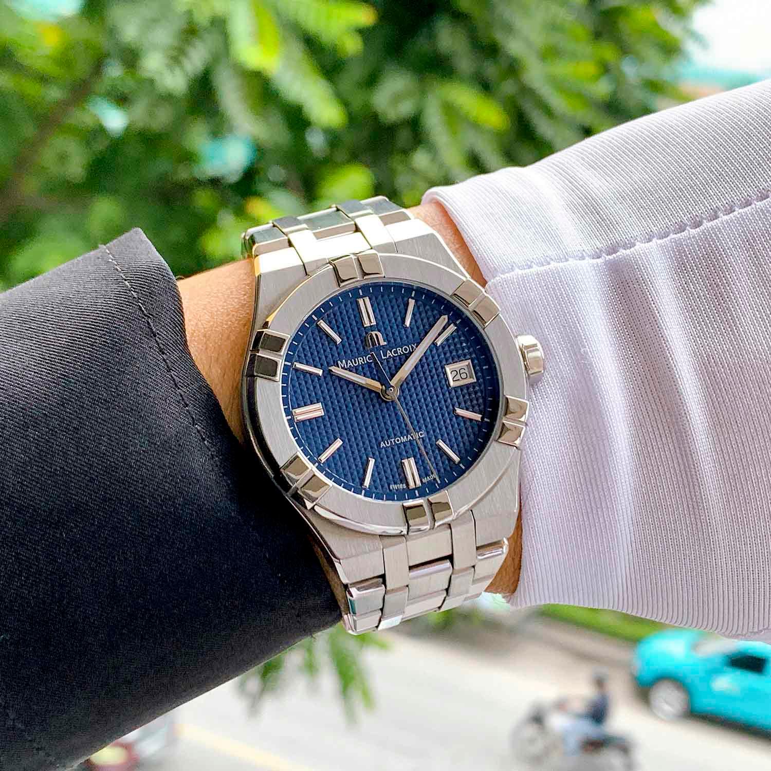 Maurice Lacroix AI6007-SS002-430-1 Used (10).jpg