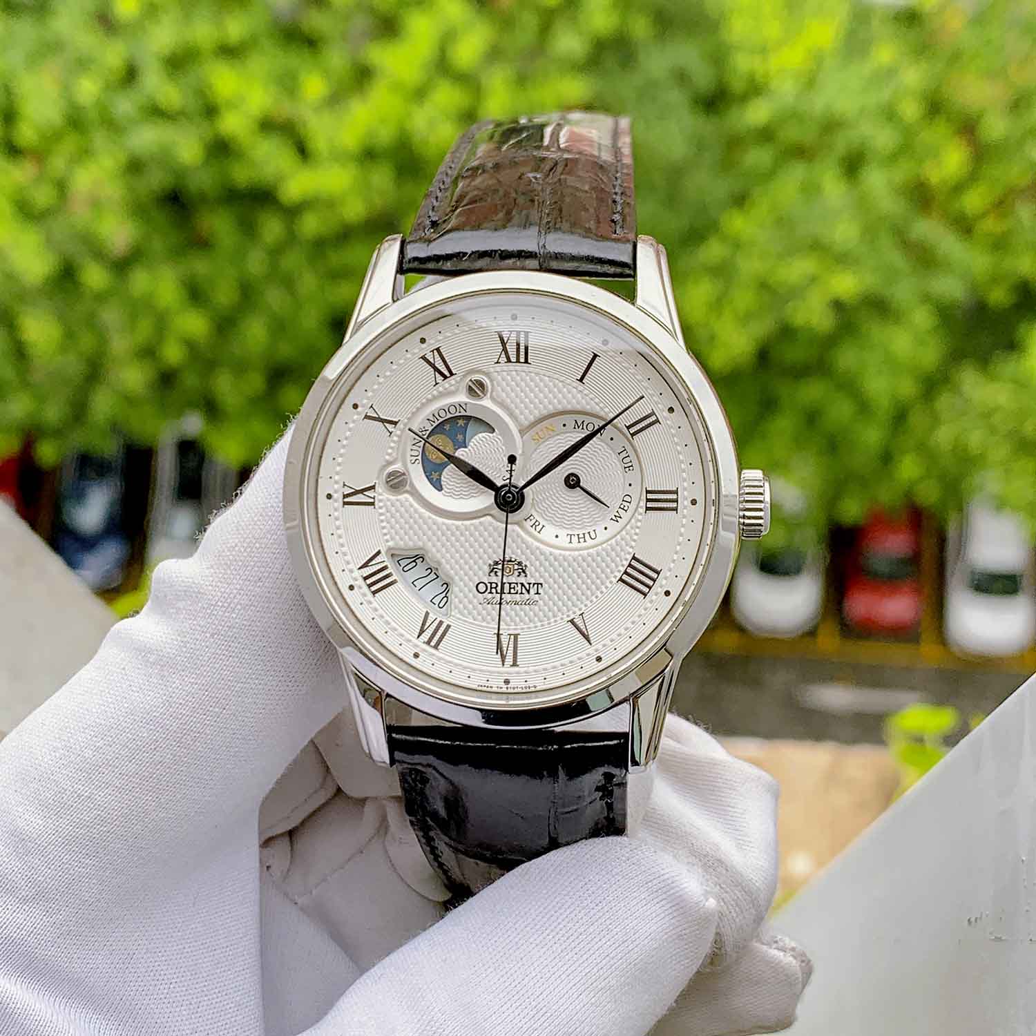 Orient Automatic Fet0t002s0 Orient Sun And Moon Gen FET0T002S0 Used